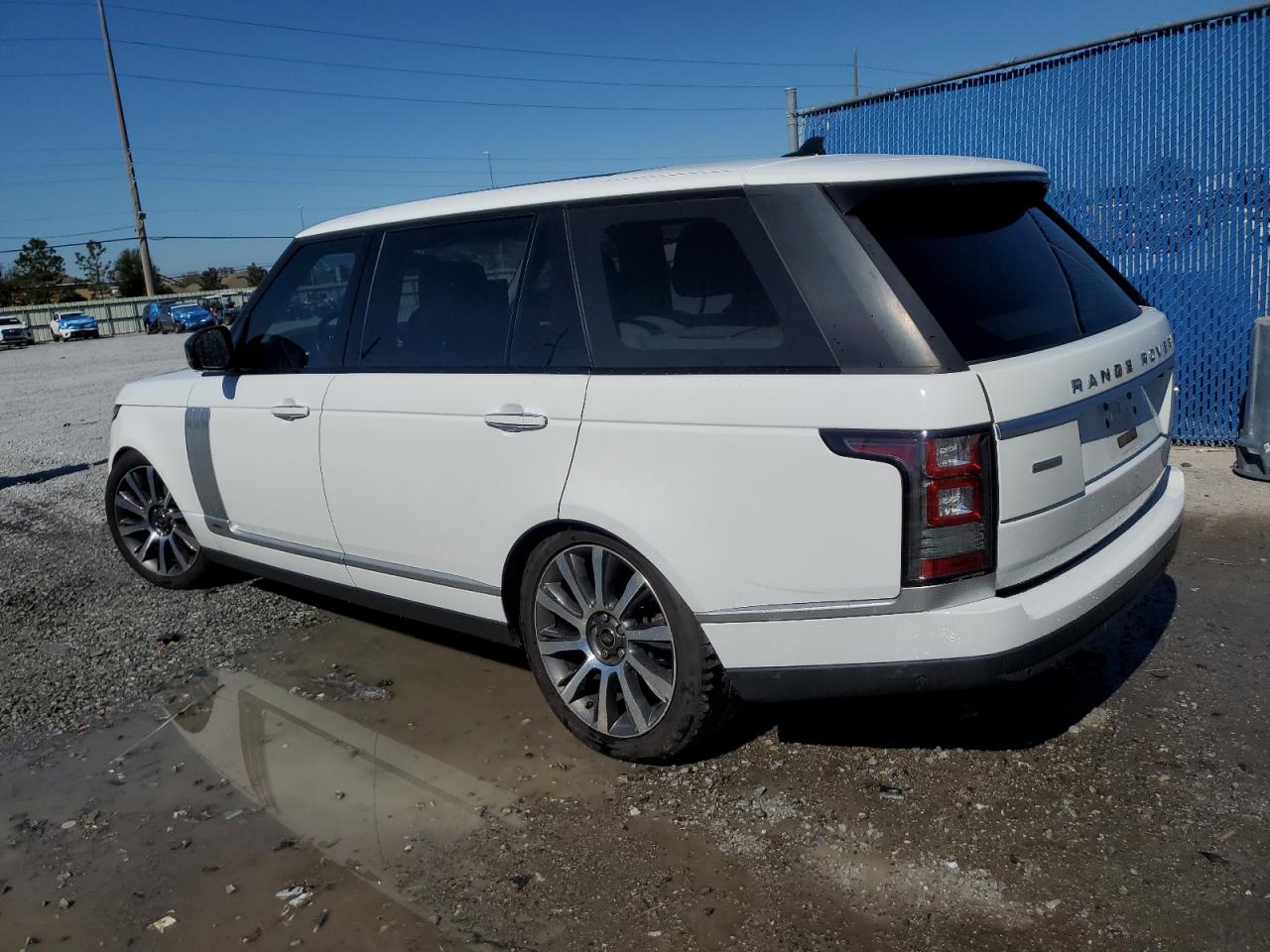 2016 Land Rover Range Rover - Image 2