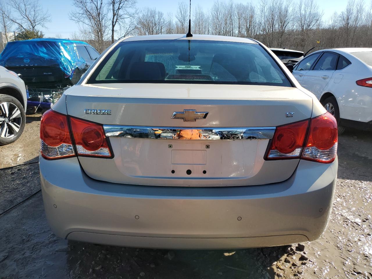 2011 Chevrolet Cruze - Image 6