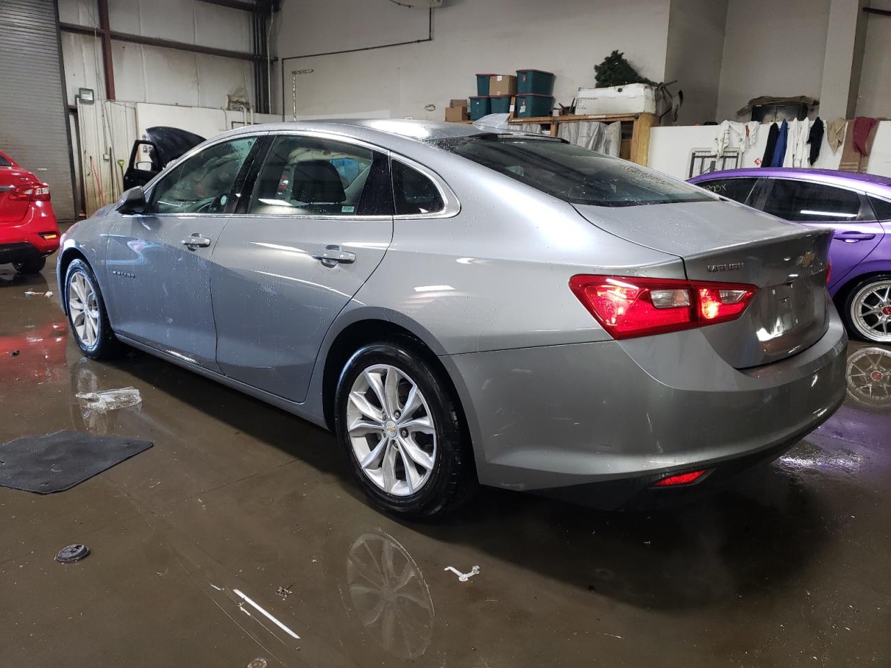 2023 Chevrolet Malibu - Image 2