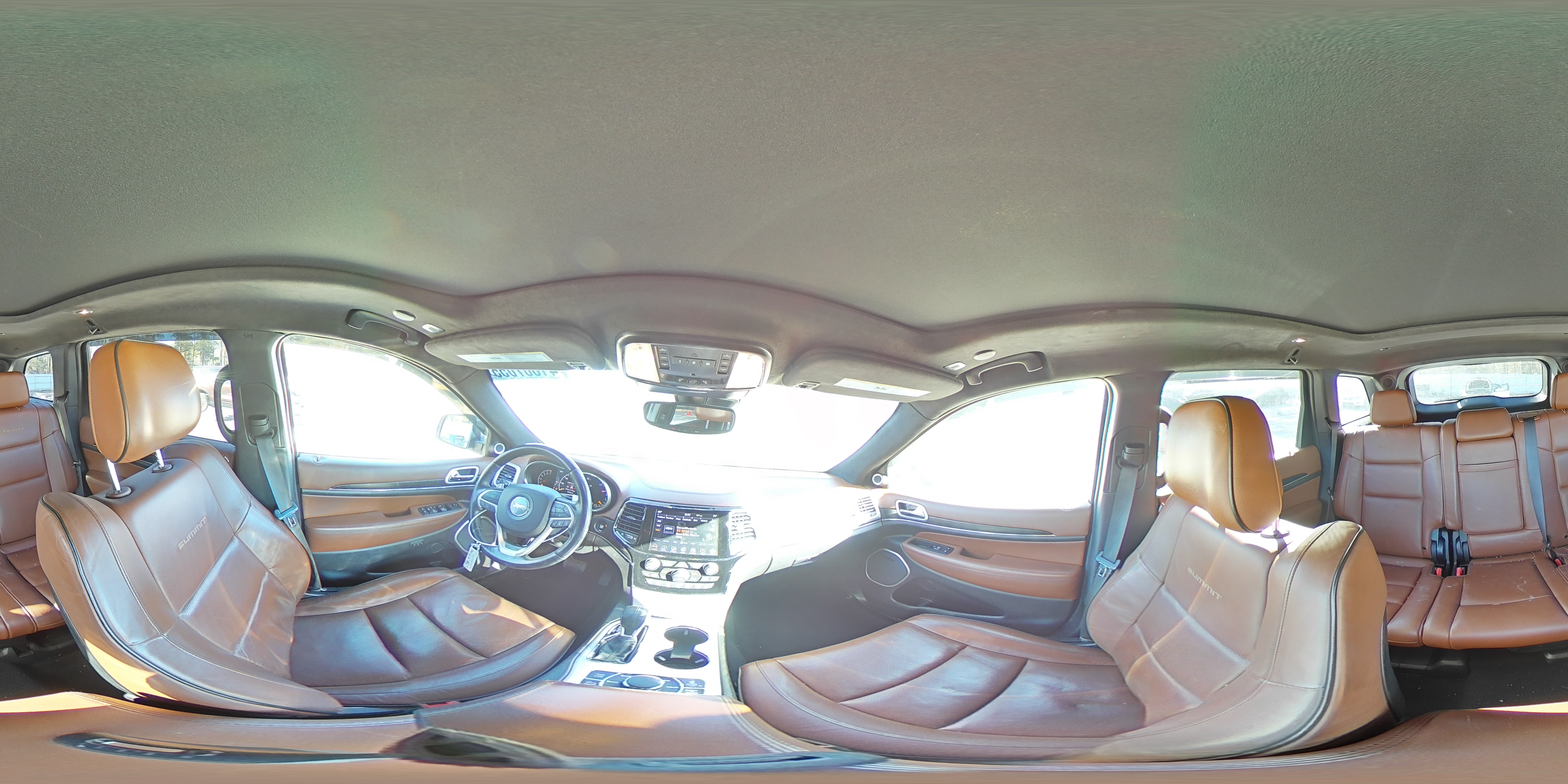 2019 Jeep Grand Cherokee - Image 14