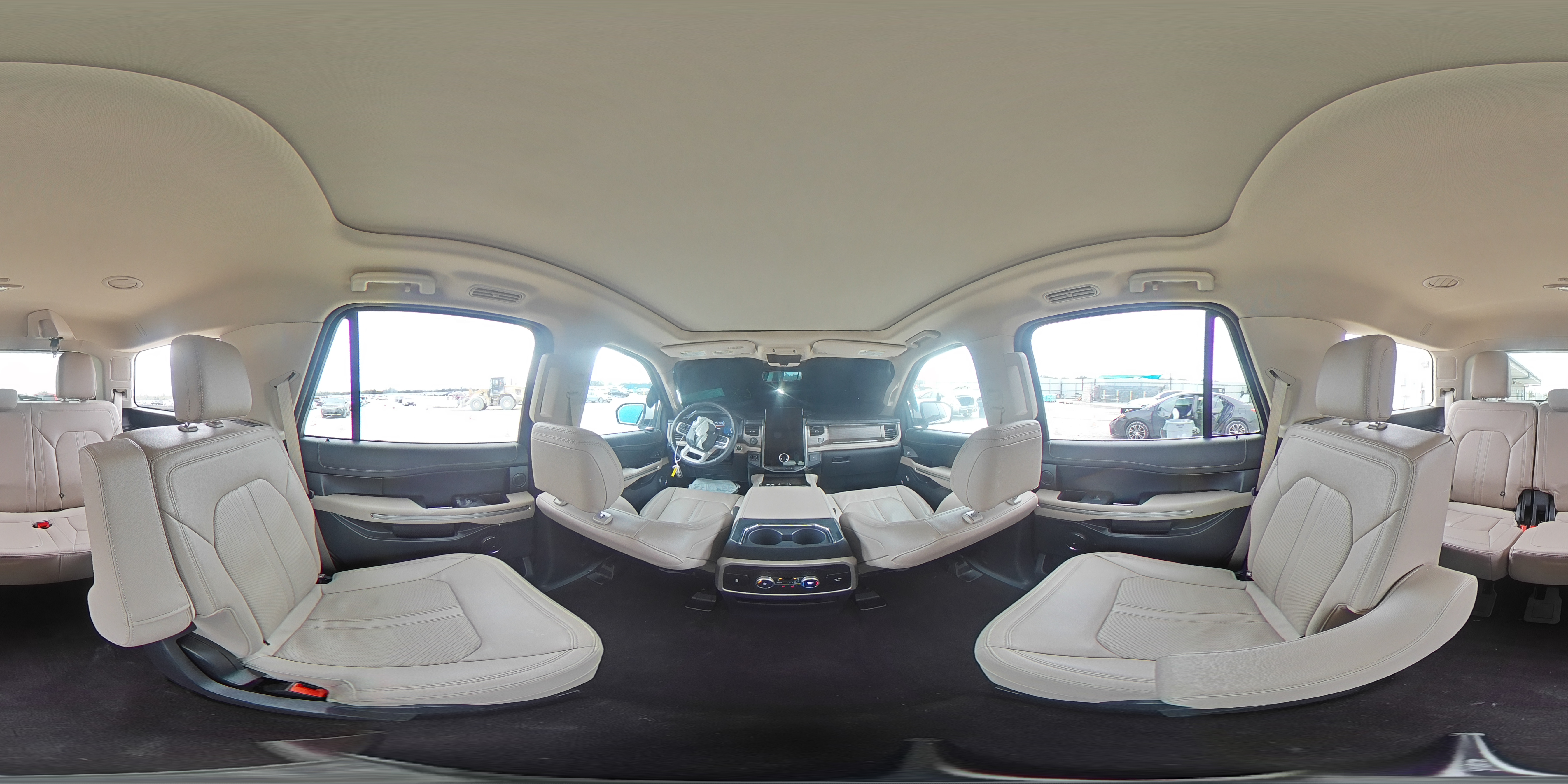 2022 Ford Expedition - Image 16