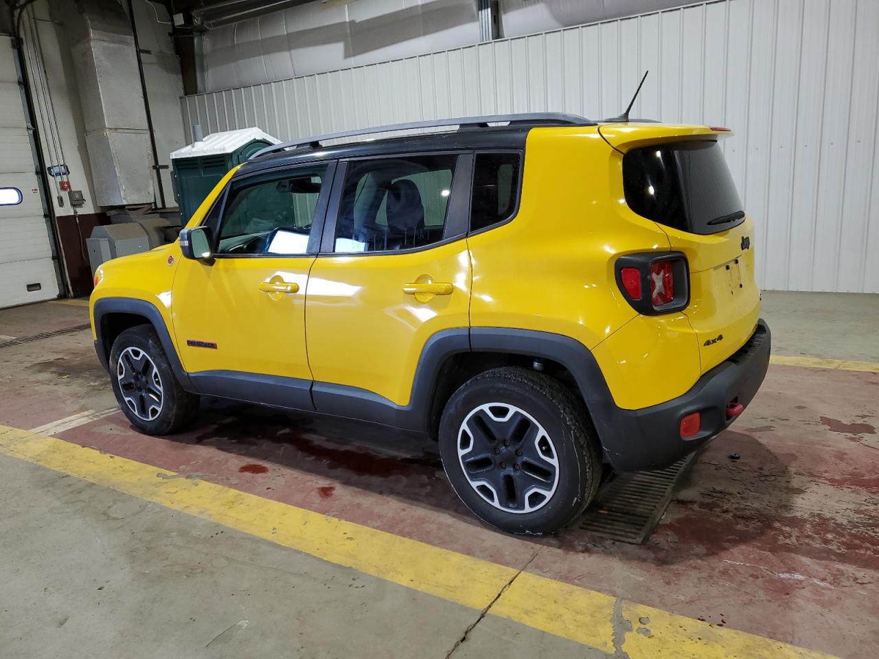 2015 Jeep Renegade - Image 2