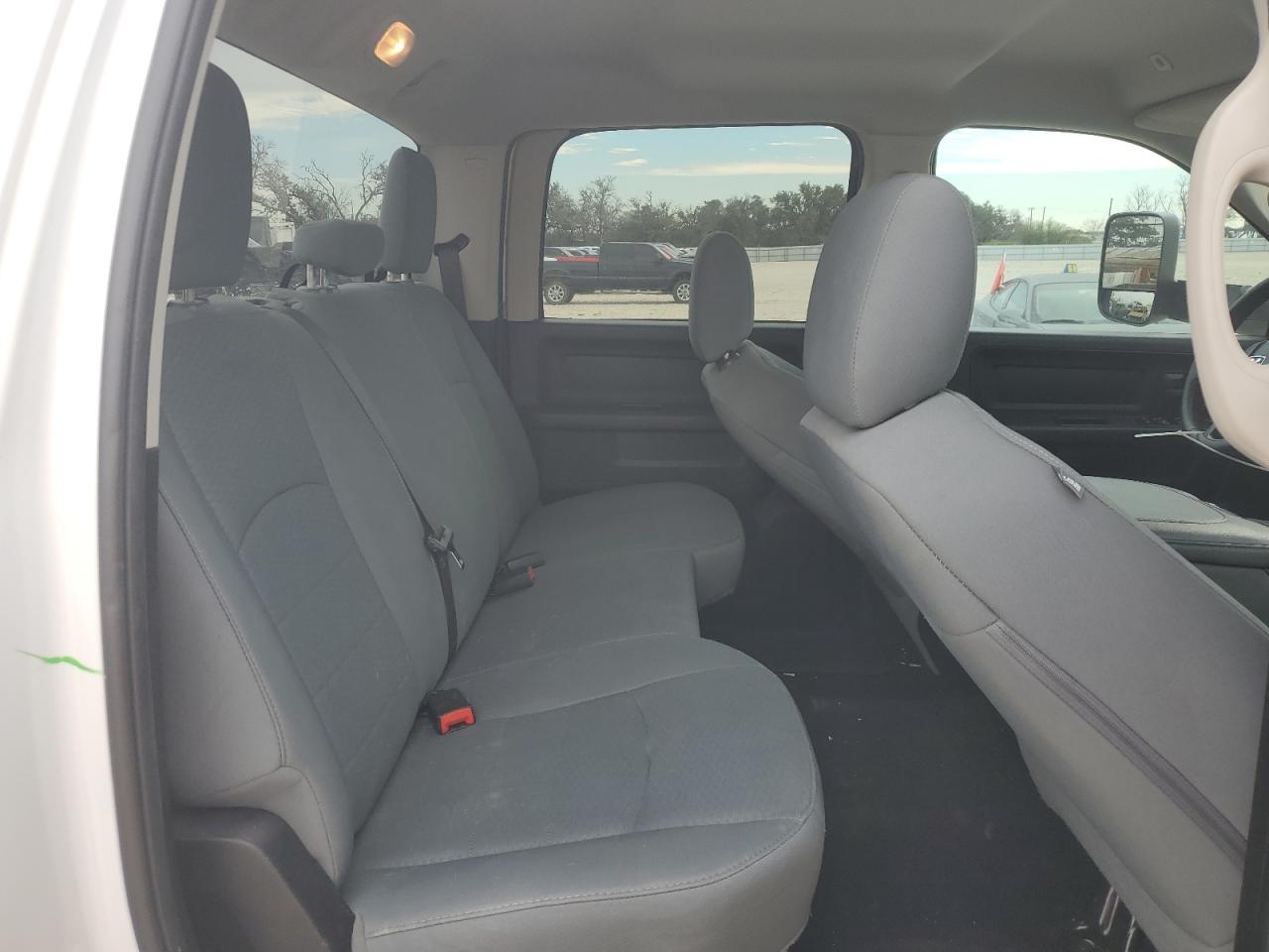 2017 RAM 2500 - Image 10