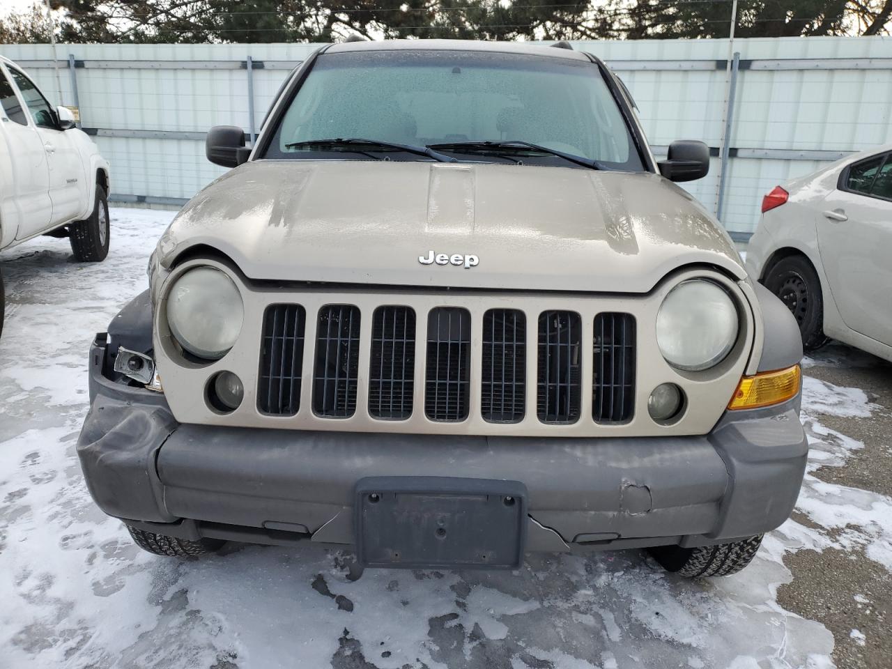 2007 Jeep Liberty (North America) - Image 5