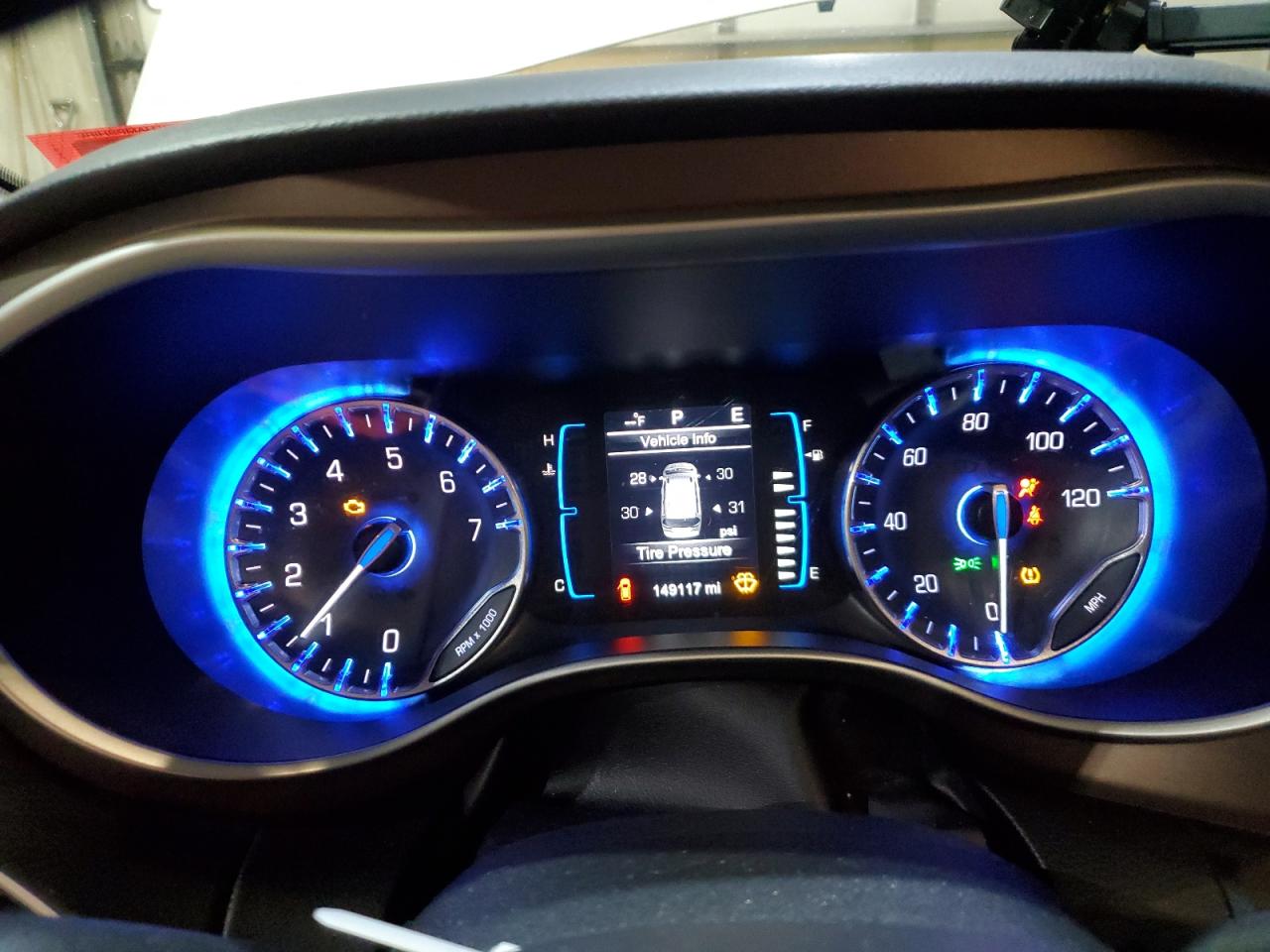 2017 Chrysler Pacifica - Image 9