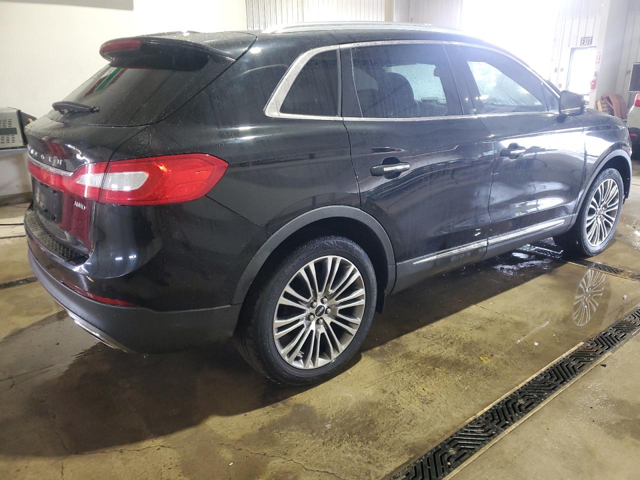2016 Lincoln MKX - Image 3