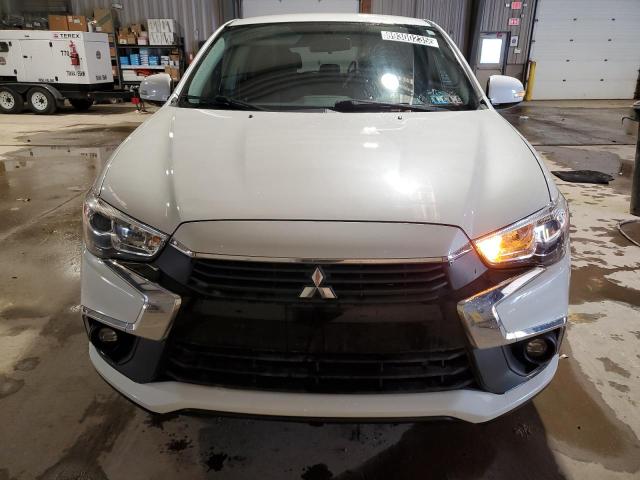  MITSUBISHI OUTLANDER 2017 Biały