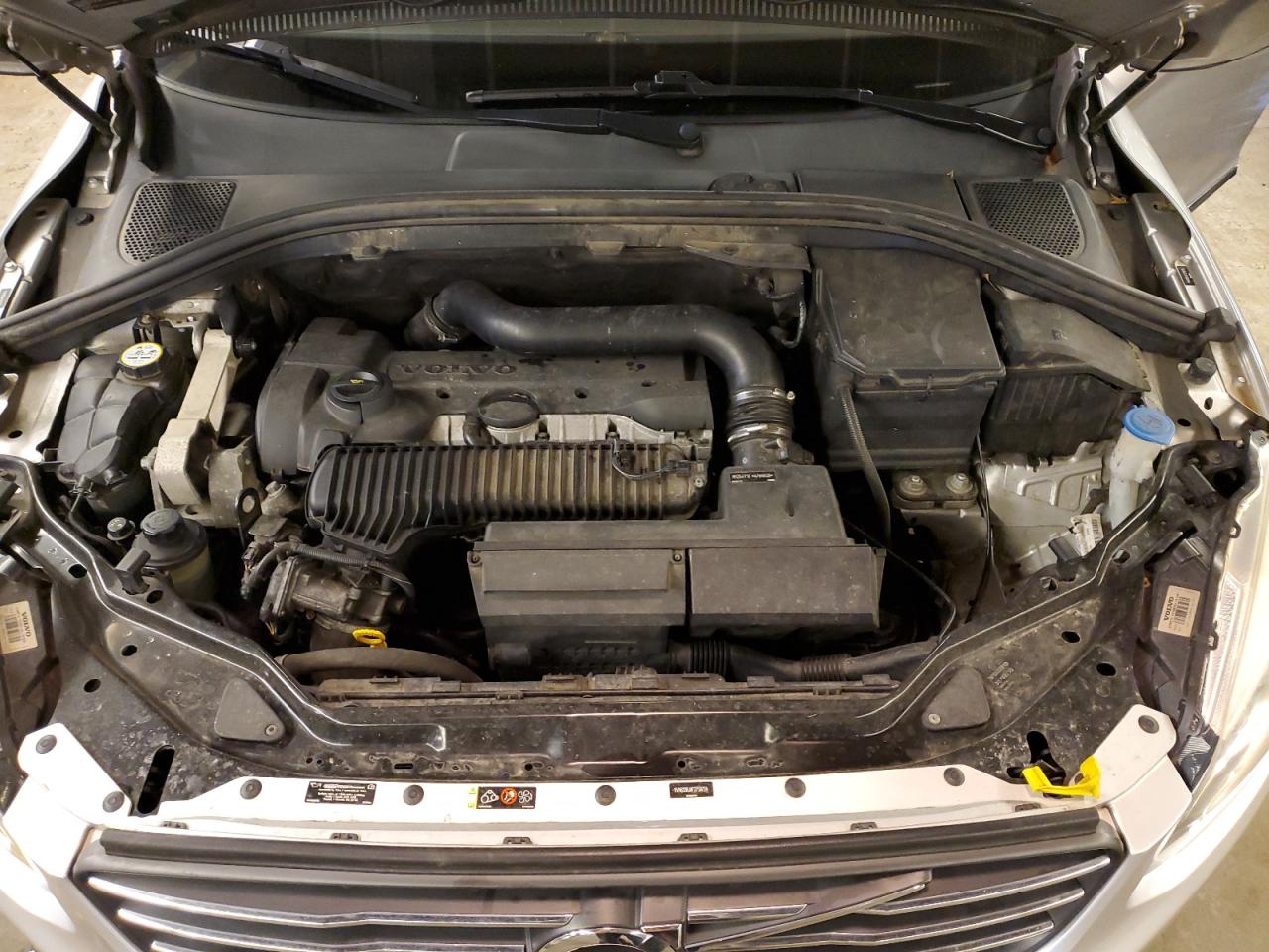2015 Volvo XC60 - Image 11