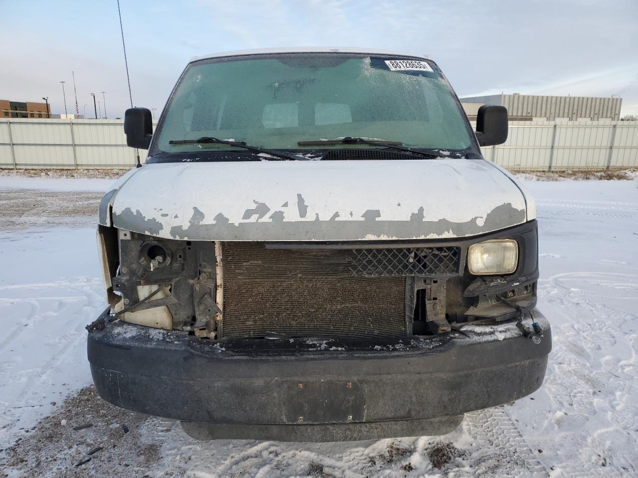 2005 Chevrolet Express - Image 5