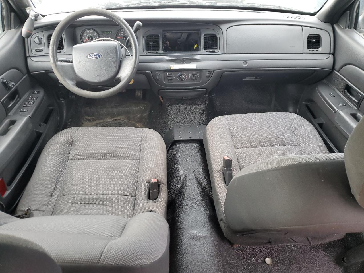 2007 Ford Crown Victoria - Image 8