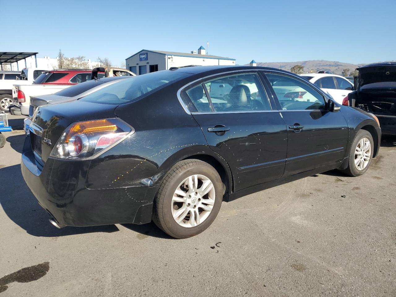 2011 Nissan Altima - Image 3