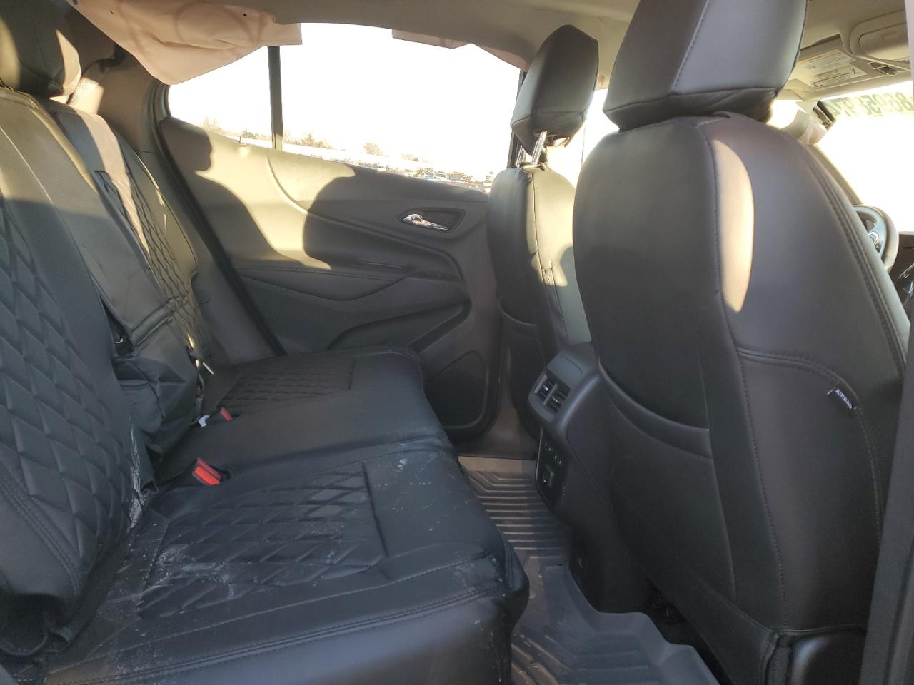 2020 Chevrolet Equinox - Image 11