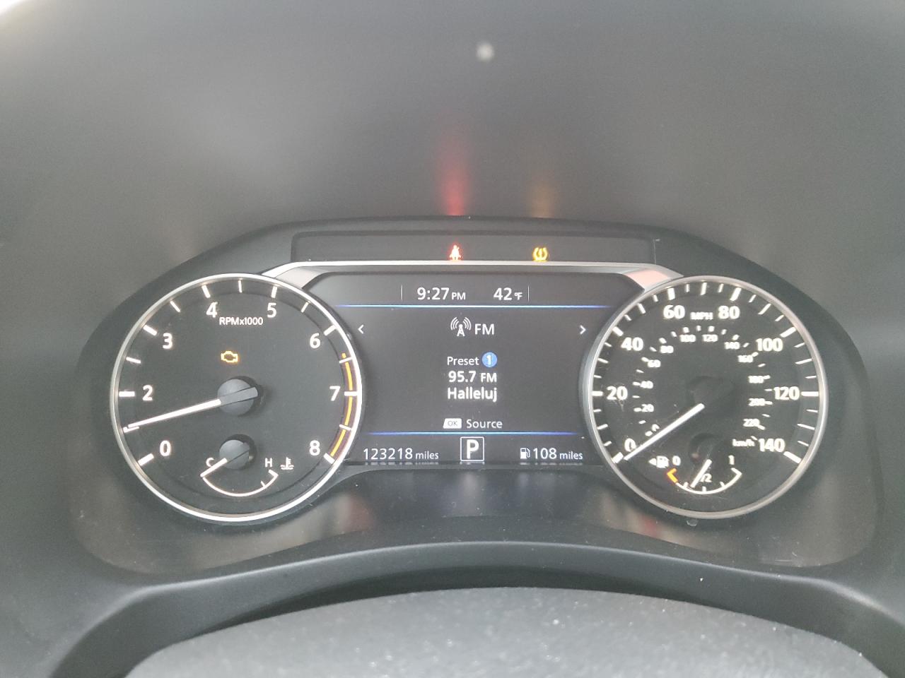 2019 Nissan Altima - Image 9