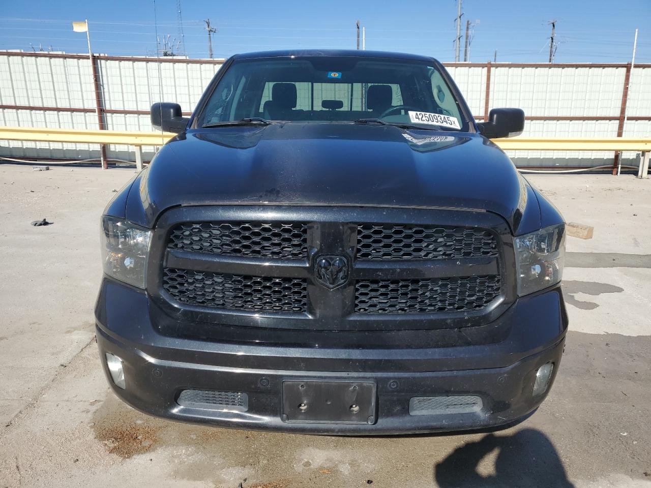 2019 RAM 1500 - Image 5