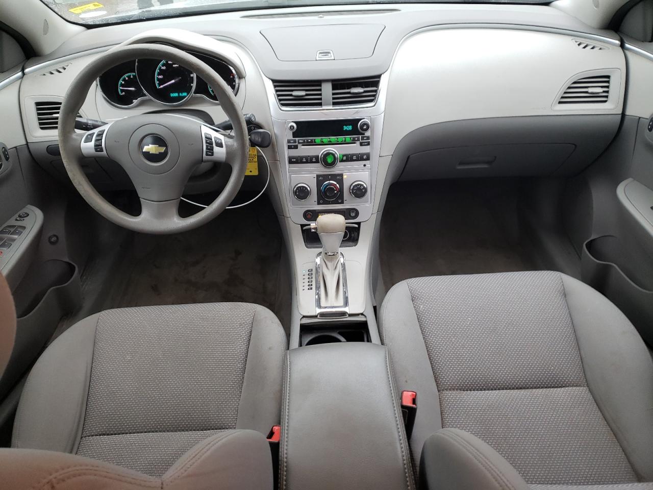 2010 Chevrolet Malibu - Image 8