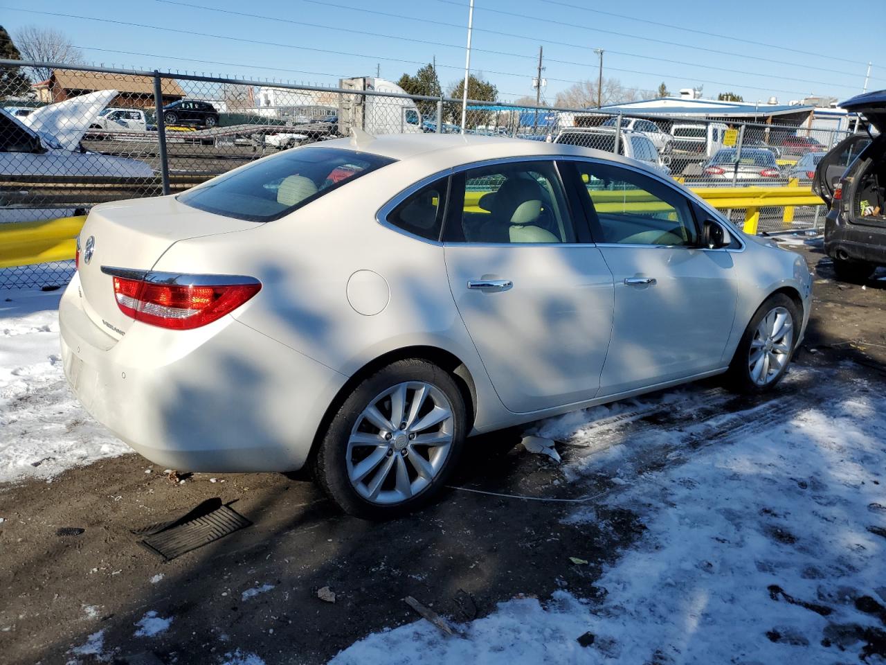 2014 Buick Verano - Image 3