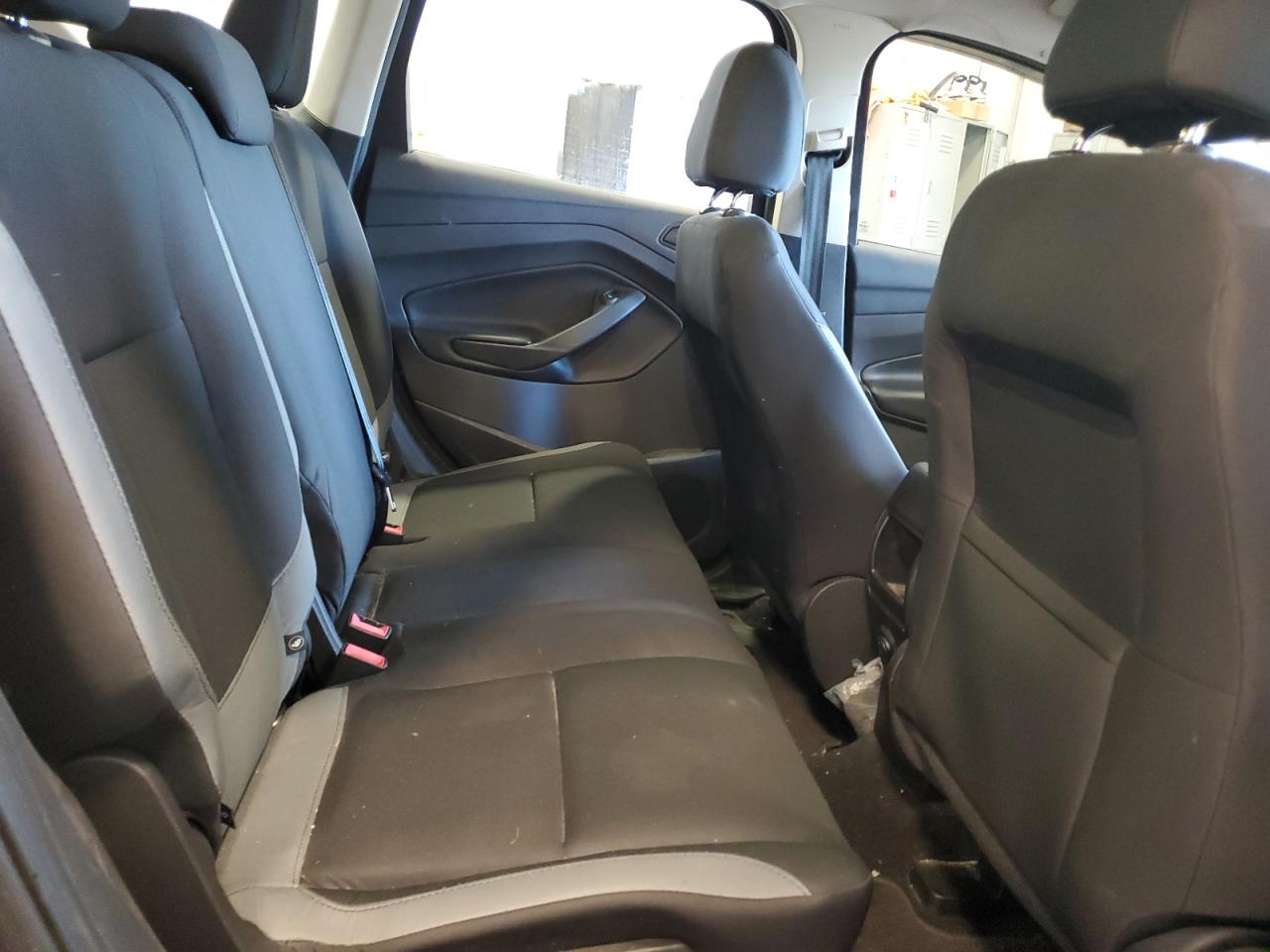 2016 Ford Escape - Image 11