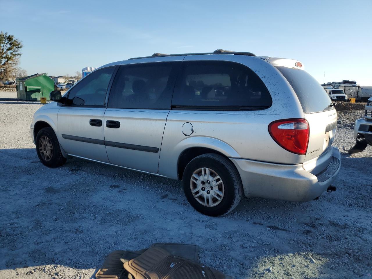 2006 Dodge Caravan - Image 2