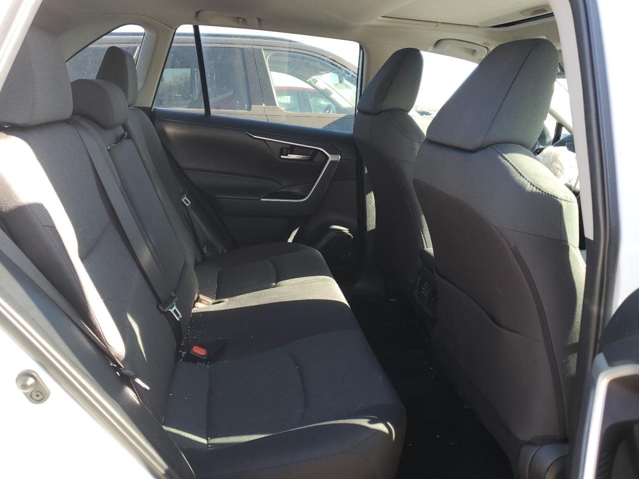 2024 Toyota RAV 4 - Image 11