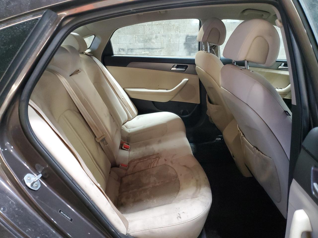 2016 Hyundai Sonata - Image 10