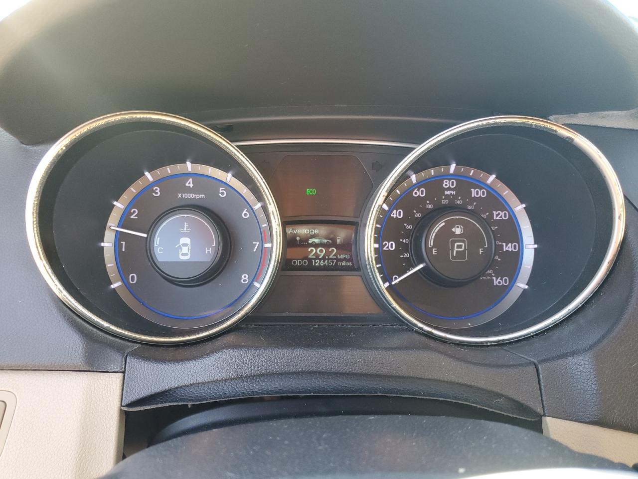 2012 Hyundai Sonata - Image 9