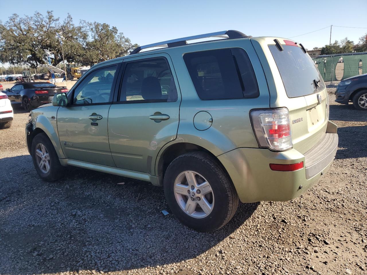 2009 Mercury Mariner - Image 2