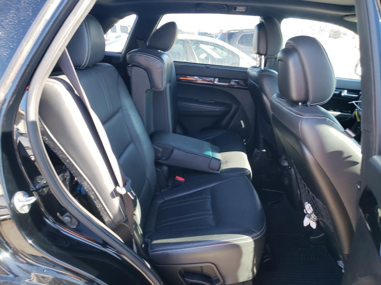 2014 Kia Sorento - Image 11