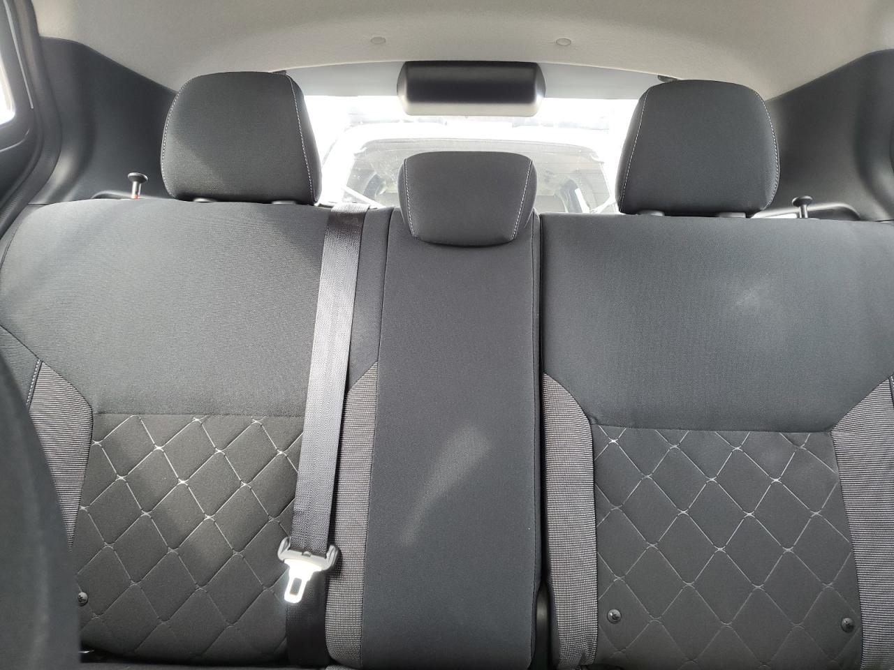 2018 Nissan Kicks - Image 10