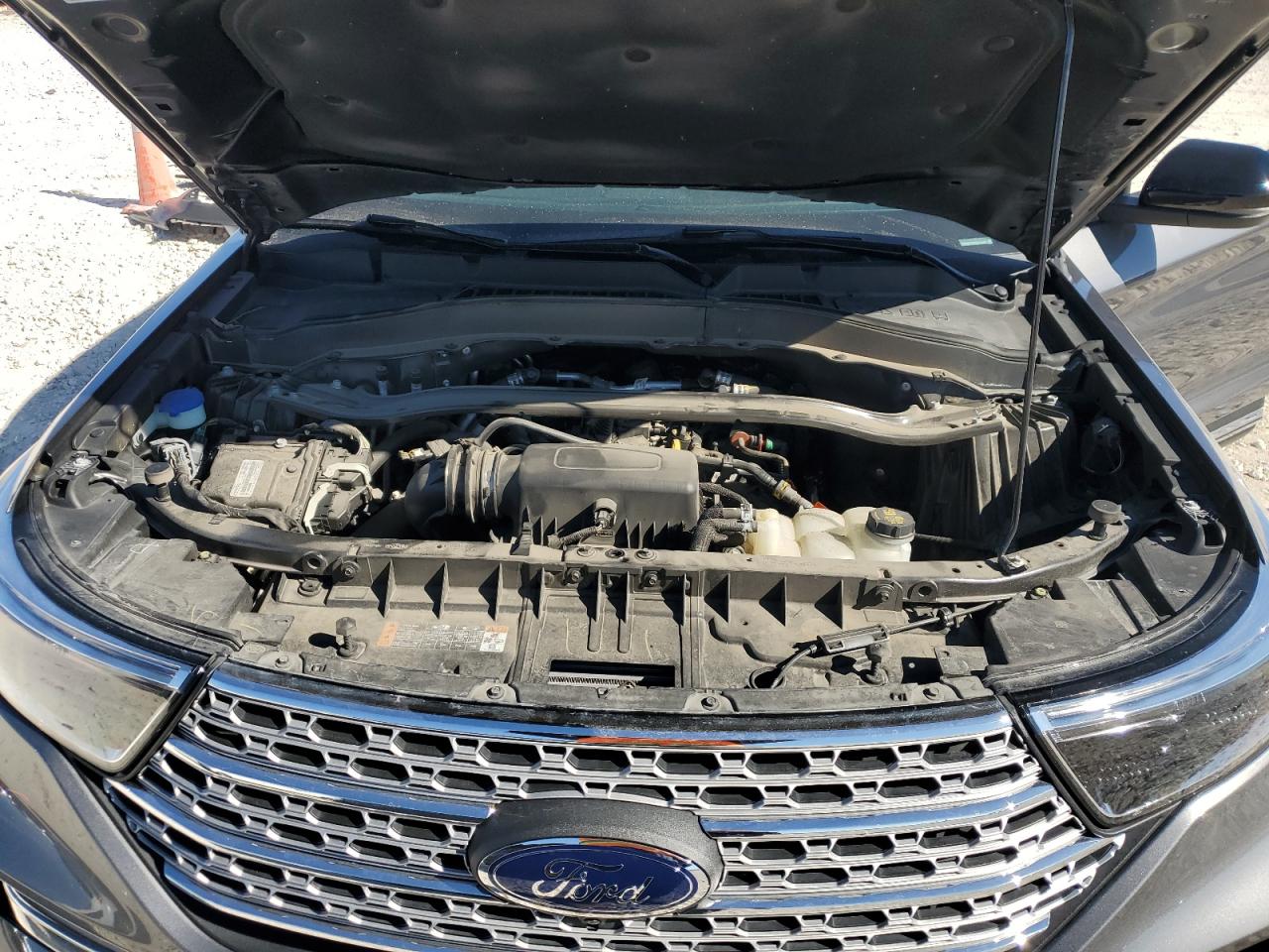 2021 Ford Explorer - Image 12