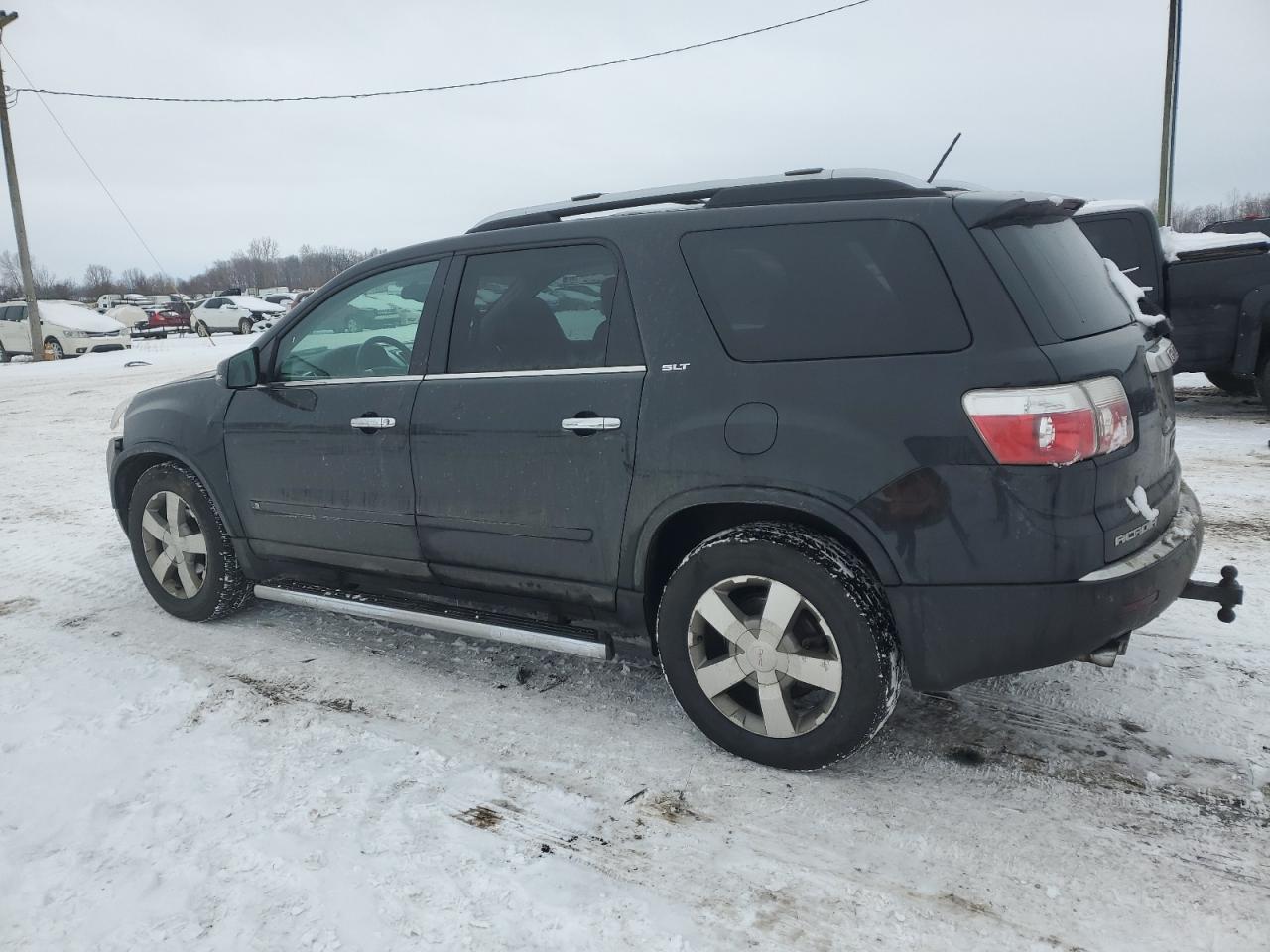 2009 GMC Acadia - Image 2