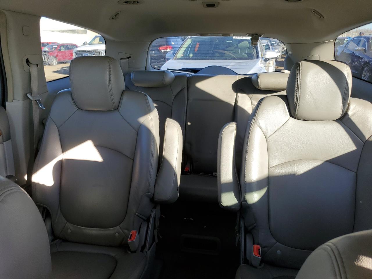 2008 Buick Enclave - Image 10