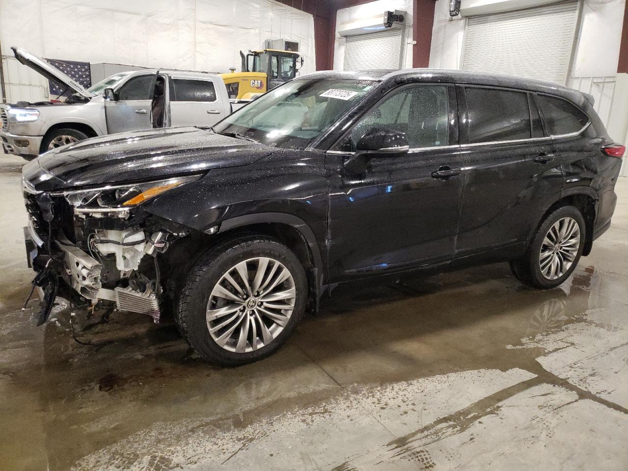2021 Toyota Highlander - Image 1