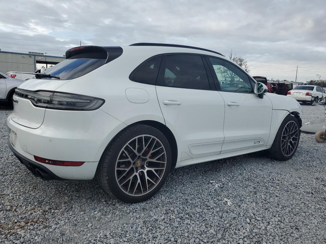 2021 Porsche Macan - Image 3
