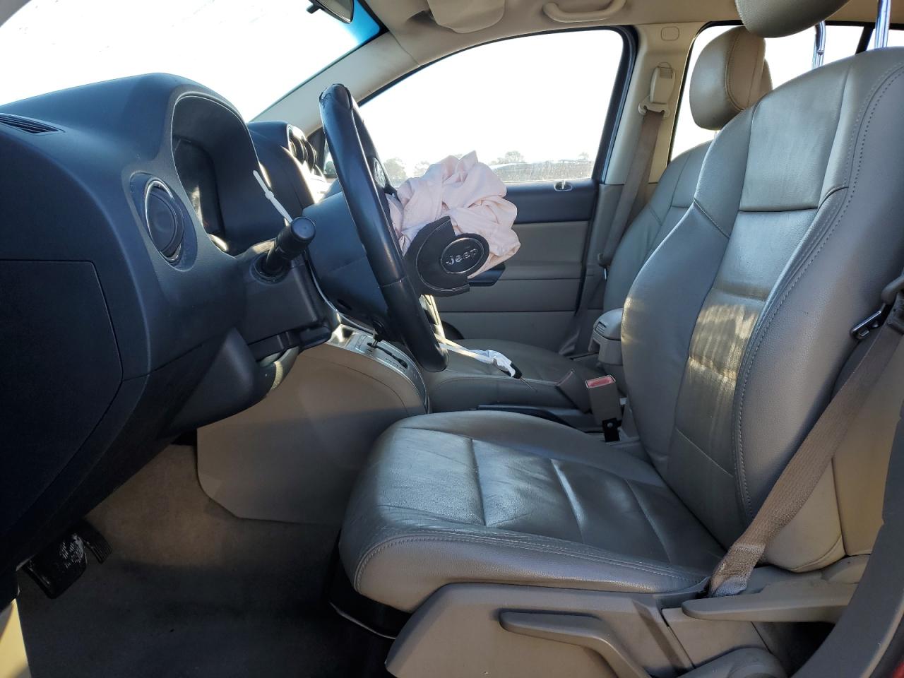 2012 Jeep Compass - Image 7