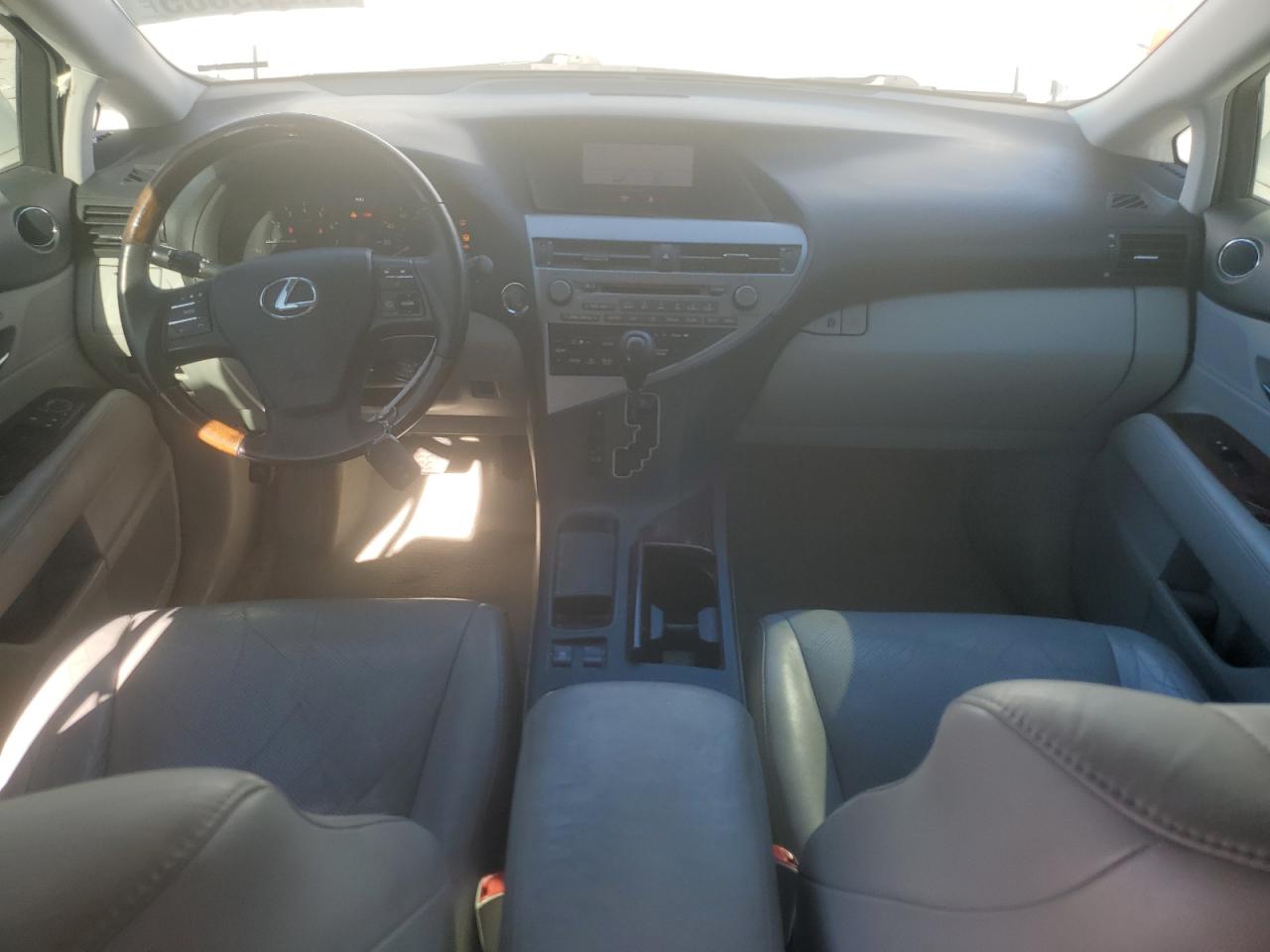 2010 Lexus RX - Image 8