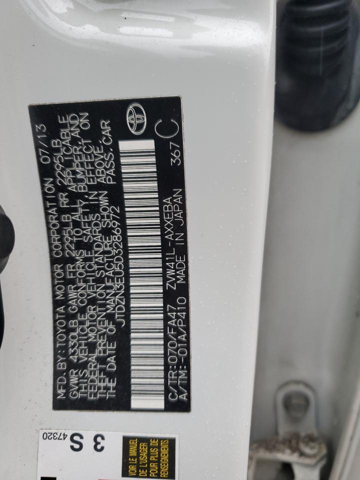 2013 Toyota Prius - Image 15