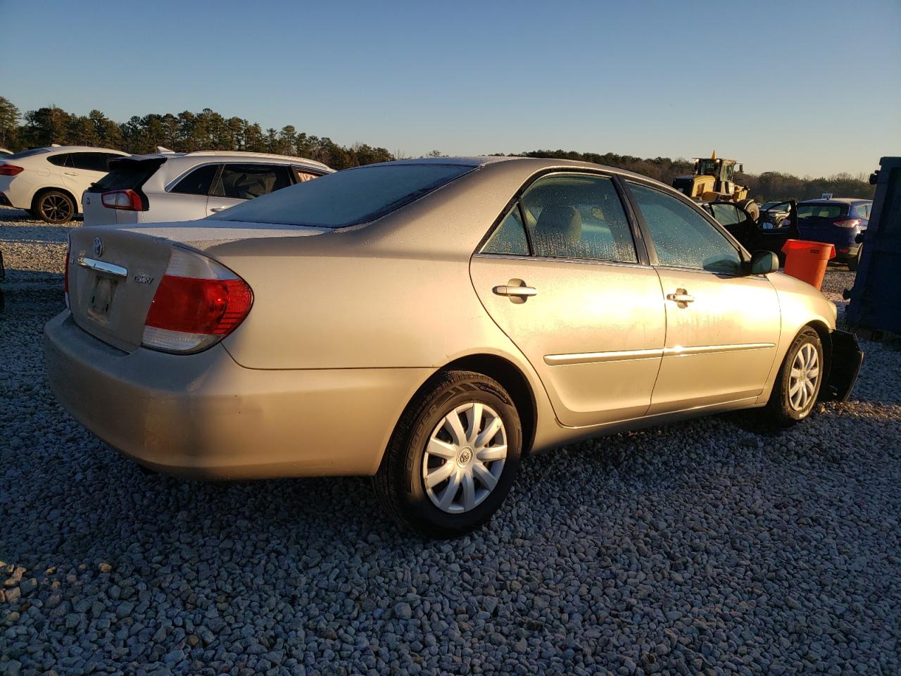 2005 Toyota Camry - Image 3