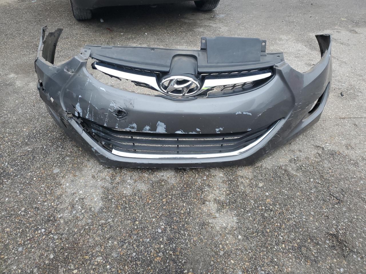 2012 Hyundai Elantra - Image 12