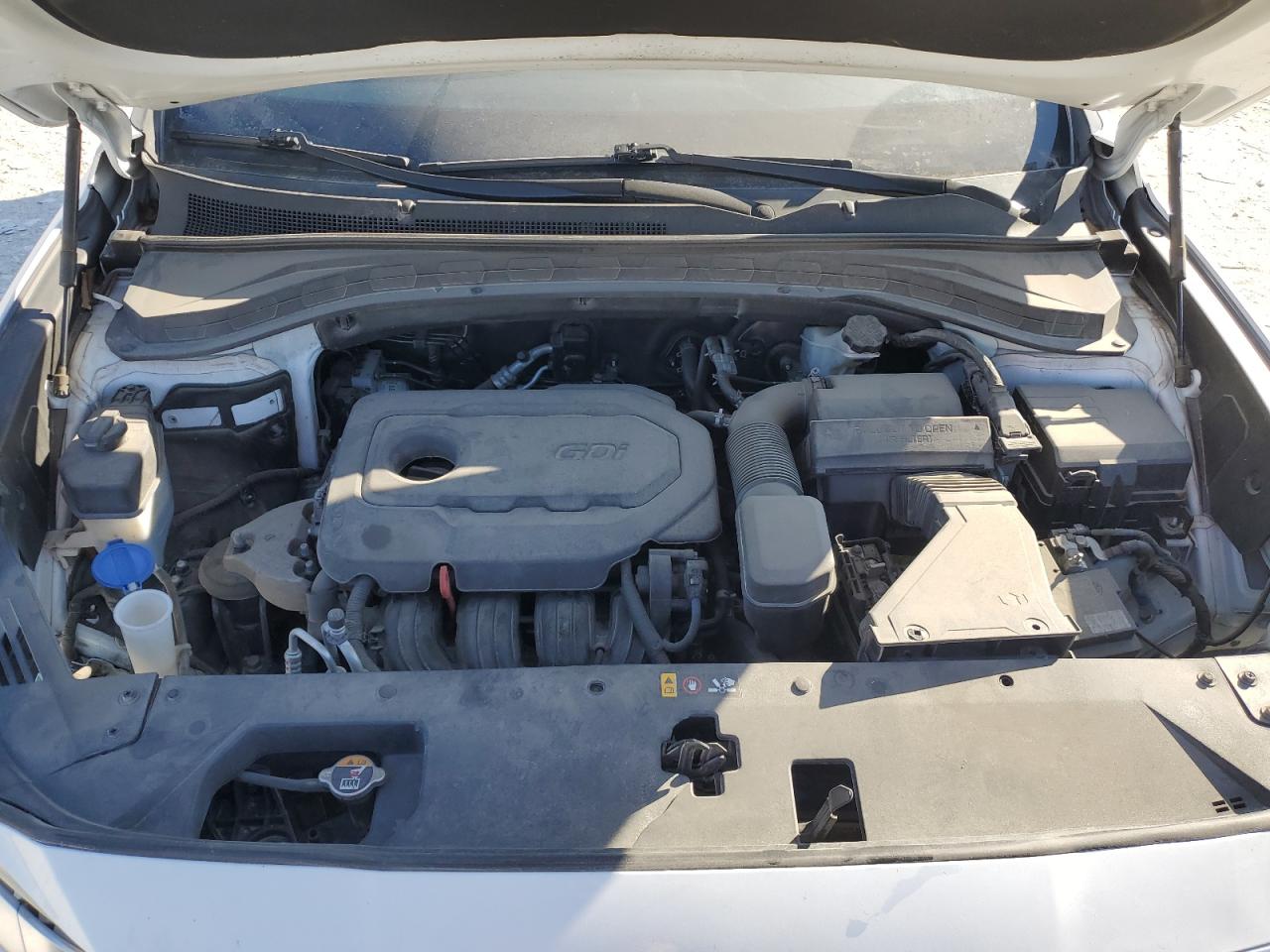 2020 Hyundai Santa Fe - Image 12