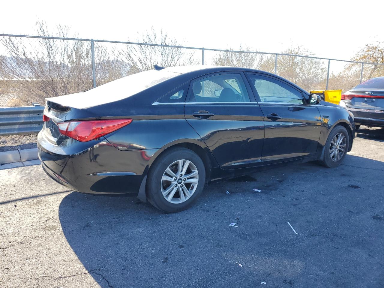 2013 Hyundai Sonata - Image 3