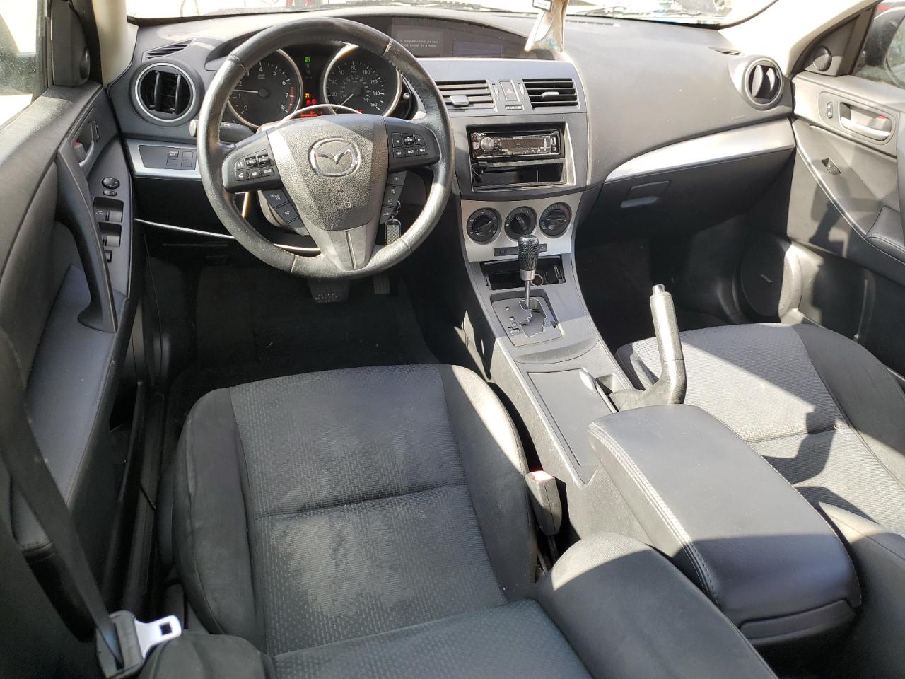 2010 Mazda 3 - Image 8