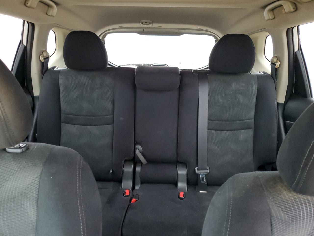 2015 Nissan Rogue - Image 10