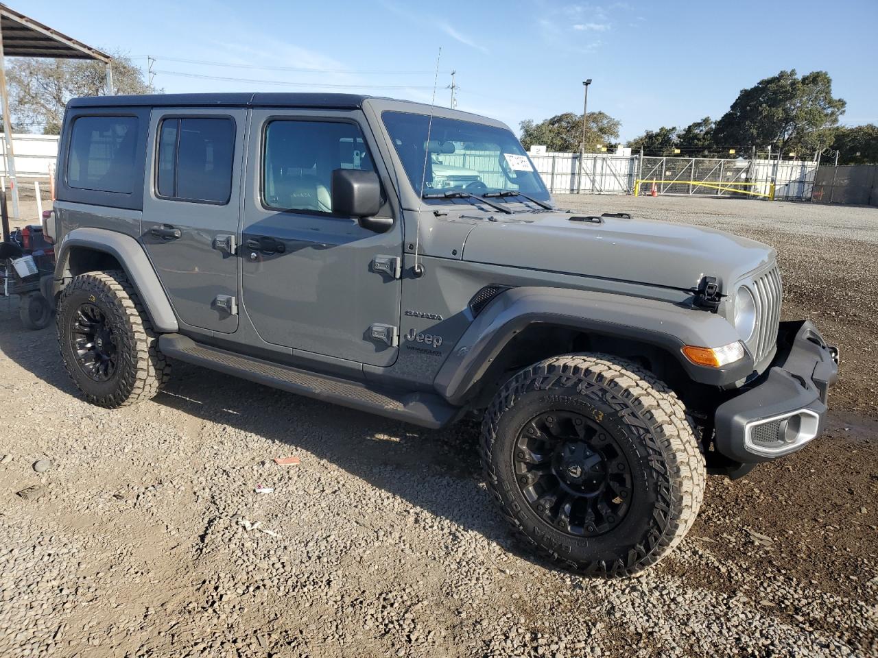 VIN 1C4HJXEG9JW244095 2018 JEEP WRANGLER no.4