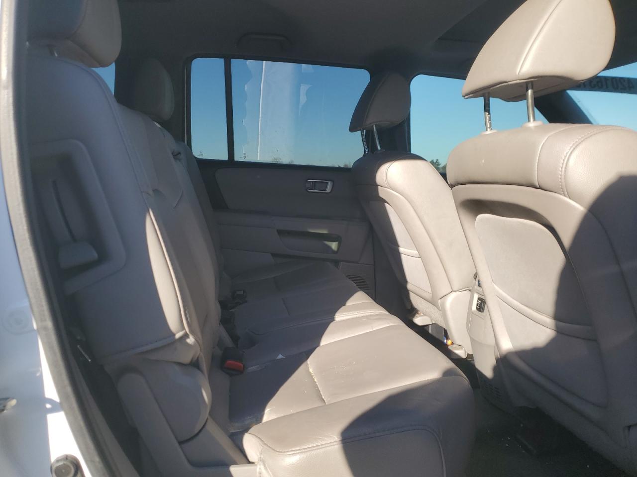 2014 Honda Pilot - Image 11