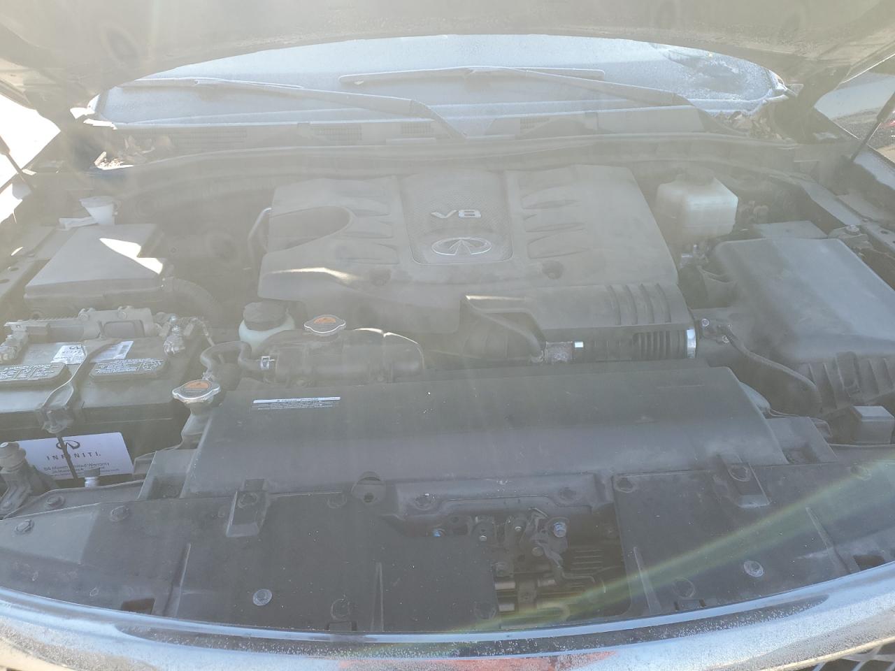 2015 Infiniti QX80 - Image 12