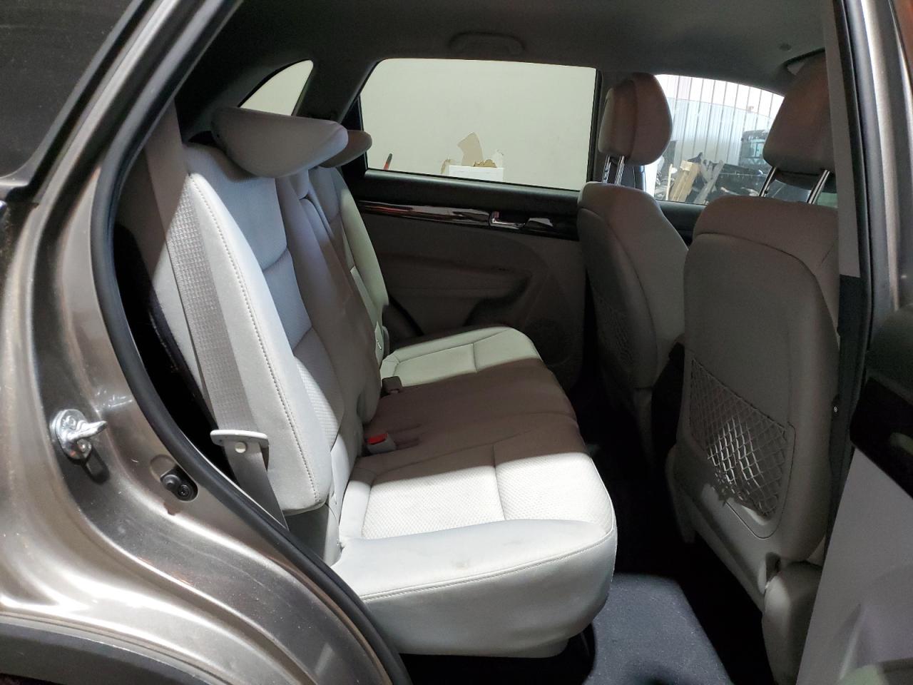 2011 Kia Sorento - Image 11