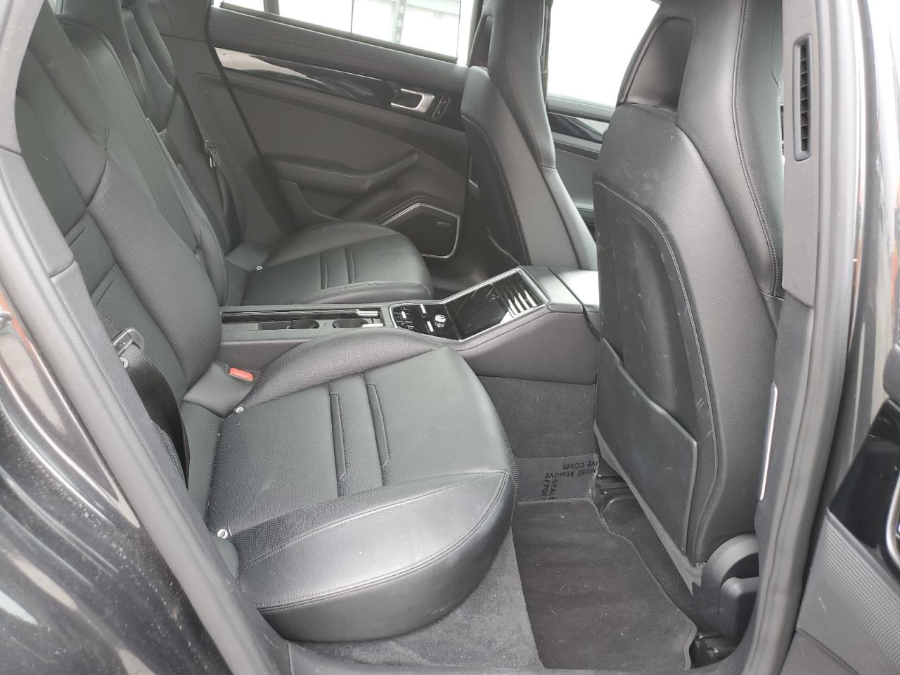 2018 Porsche Panamera - Image 10