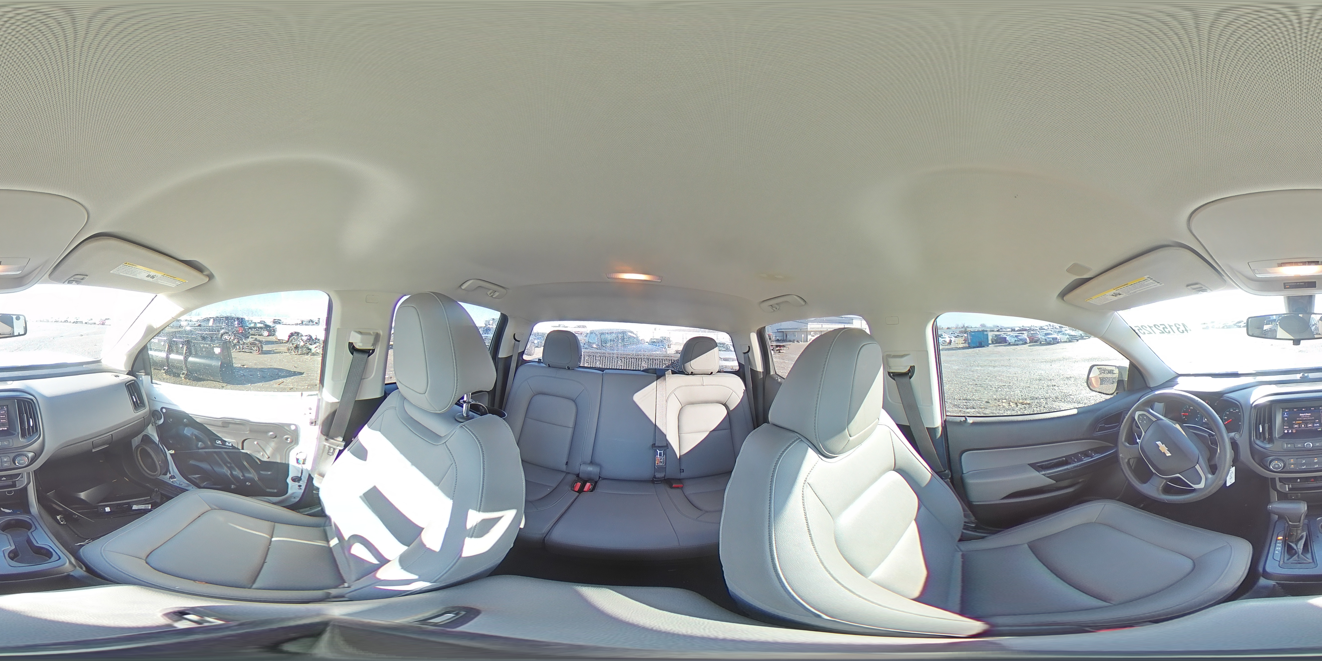 2020 Chevrolet Colorado - Image 13