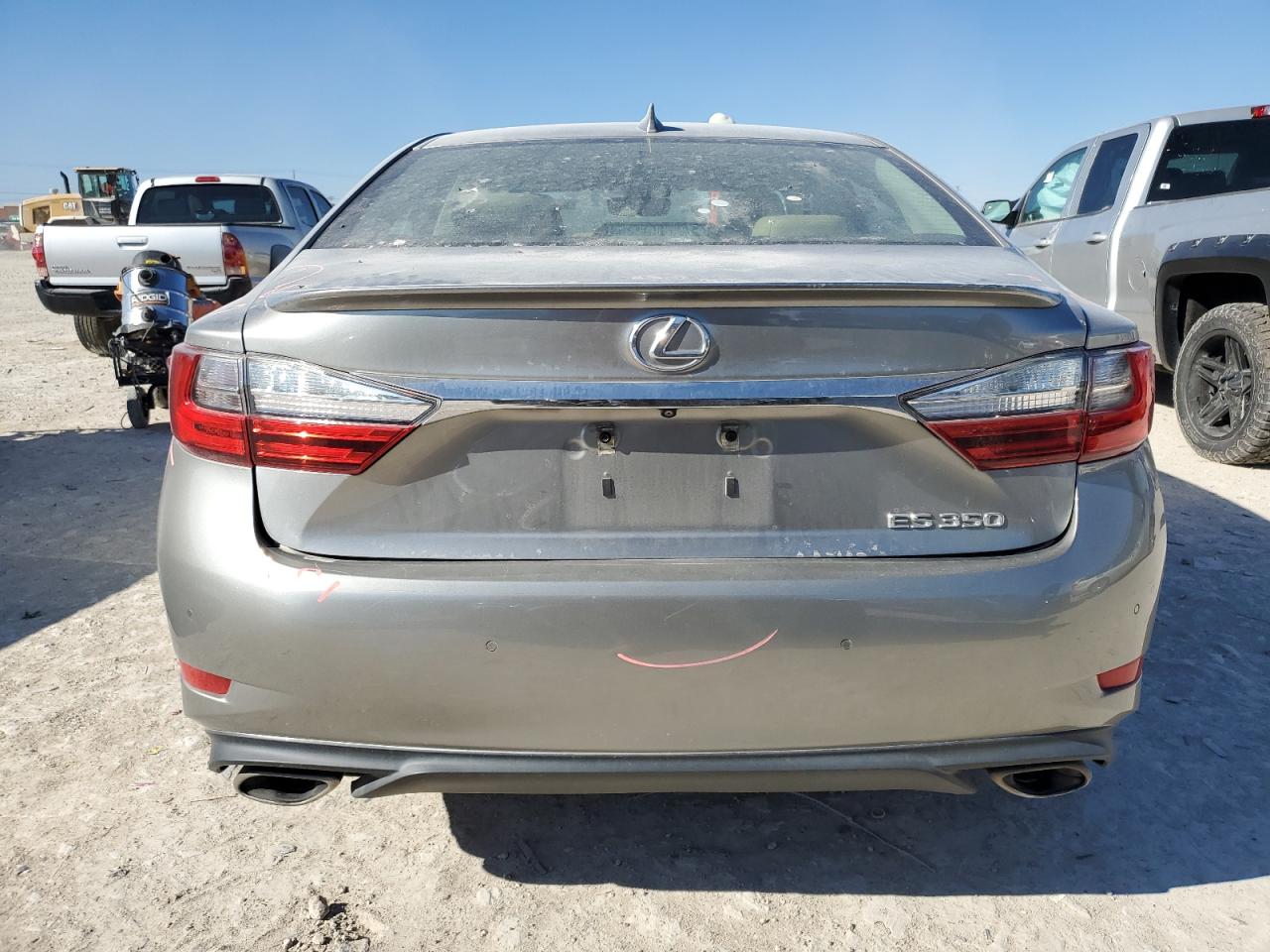 2016 Lexus ES - Image 6