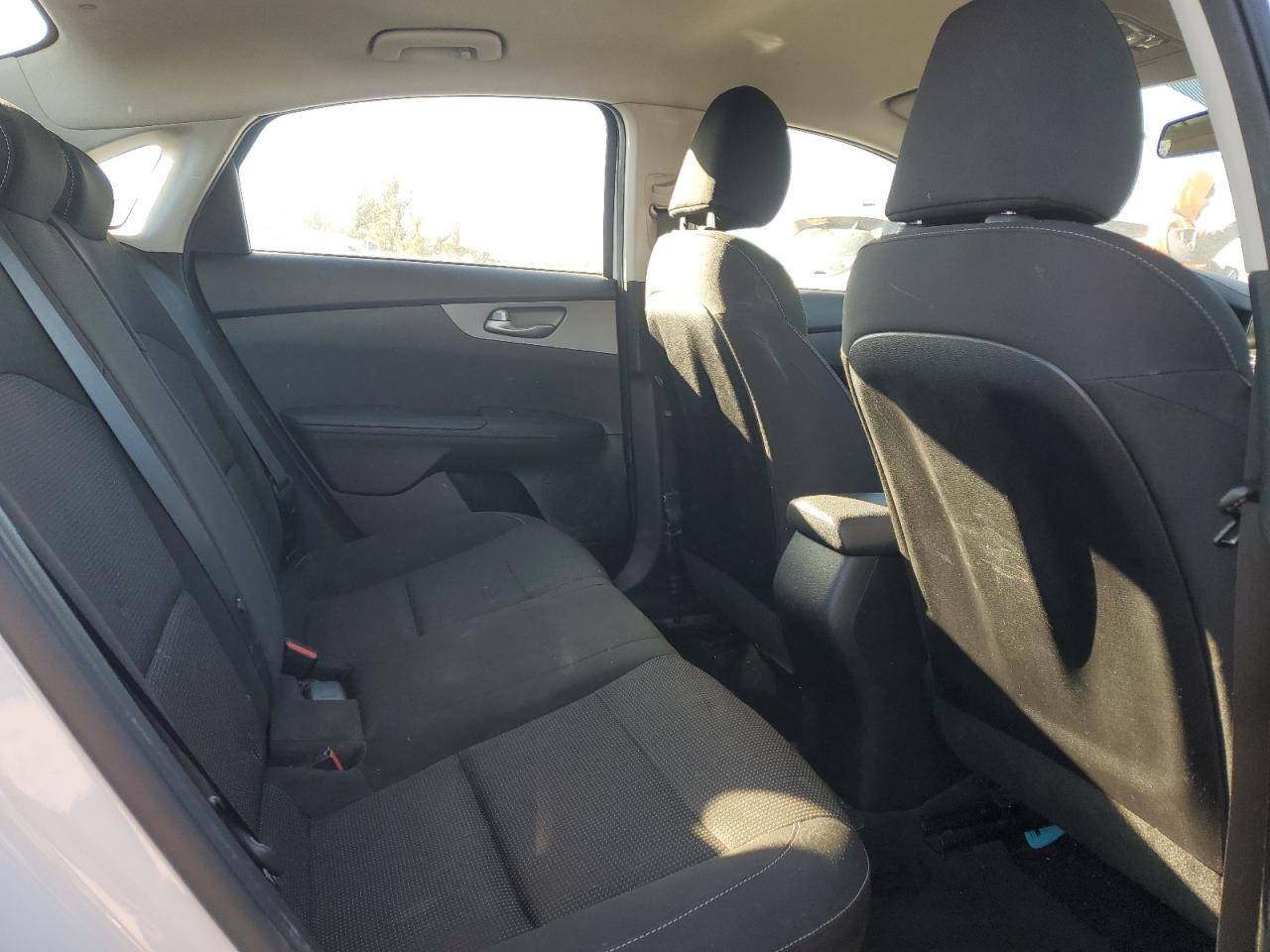 2019 Kia Forte - Image 10